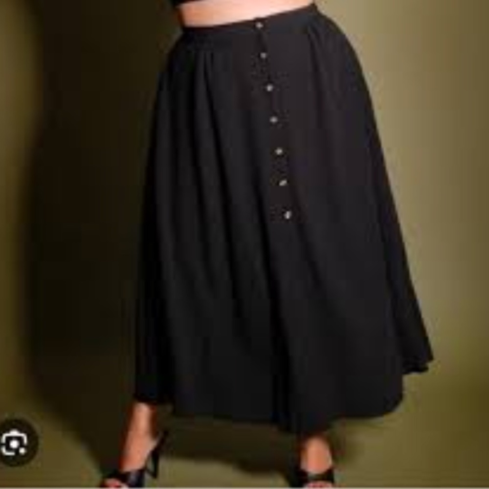 2X Selene Button Front Midi Skirt in Black Stretch Crepe